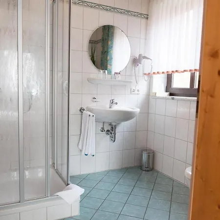 Hotel Landgasthof Schwarzer Adler Gbr 3*