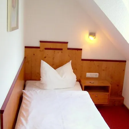 Landgasthof Schwarzer Adler Gbr Hotel Dietenhofen